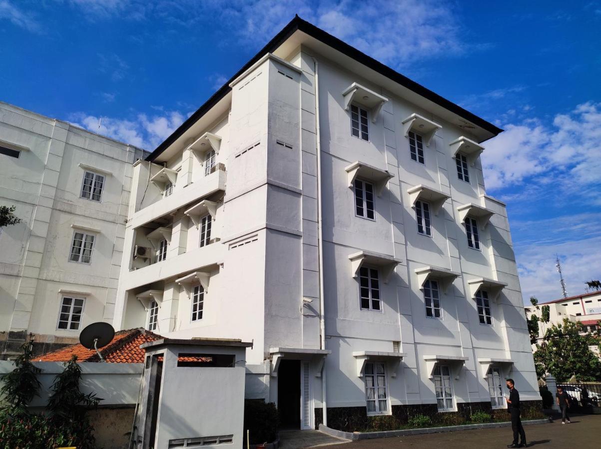 Le Semar Hotel Karawaci Dahung ภายนอก รูปภาพ